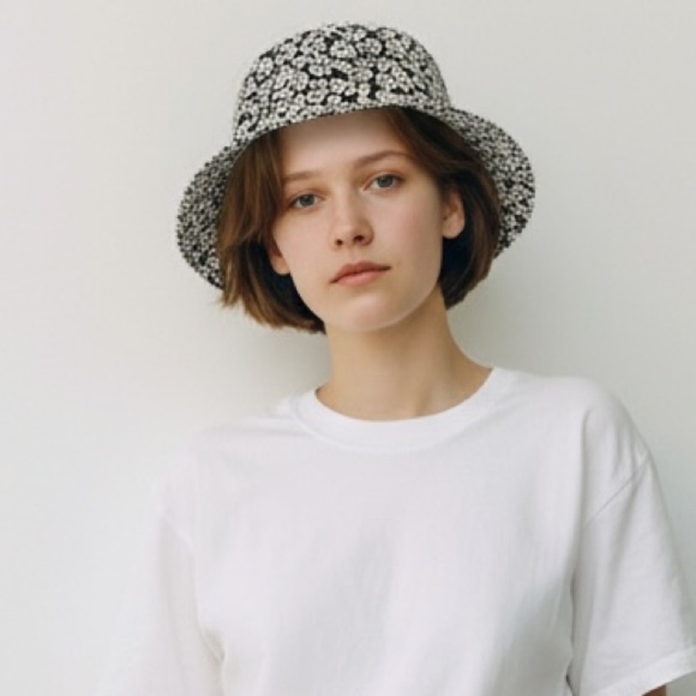 J. Crew Daisy Print Bucket Hat Organic cotton. Beach hat. Summer essentials.